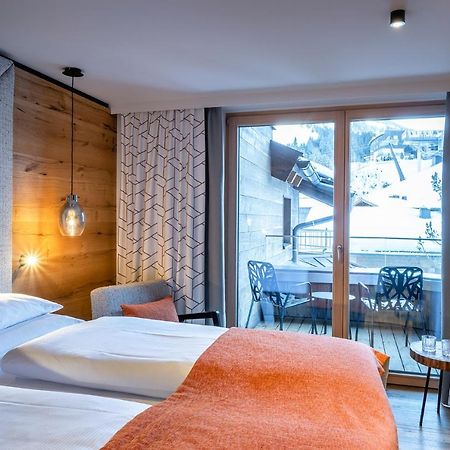 Hotel Das Zwoelferhaus Σάαλμπαχ-Χίντεργκλεμ Εξωτερικό φωτογραφία
