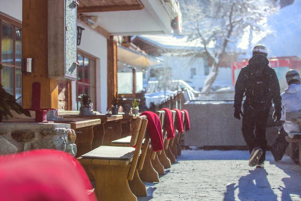 Hotel Das Zwoelferhaus Σάαλμπαχ-Χίντεργκλεμ Εξωτερικό φωτογραφία