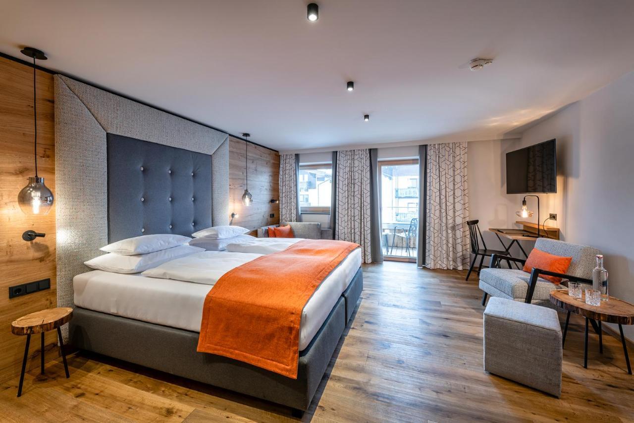 Hotel Das Zwoelferhaus Σάαλμπαχ-Χίντεργκλεμ Εξωτερικό φωτογραφία