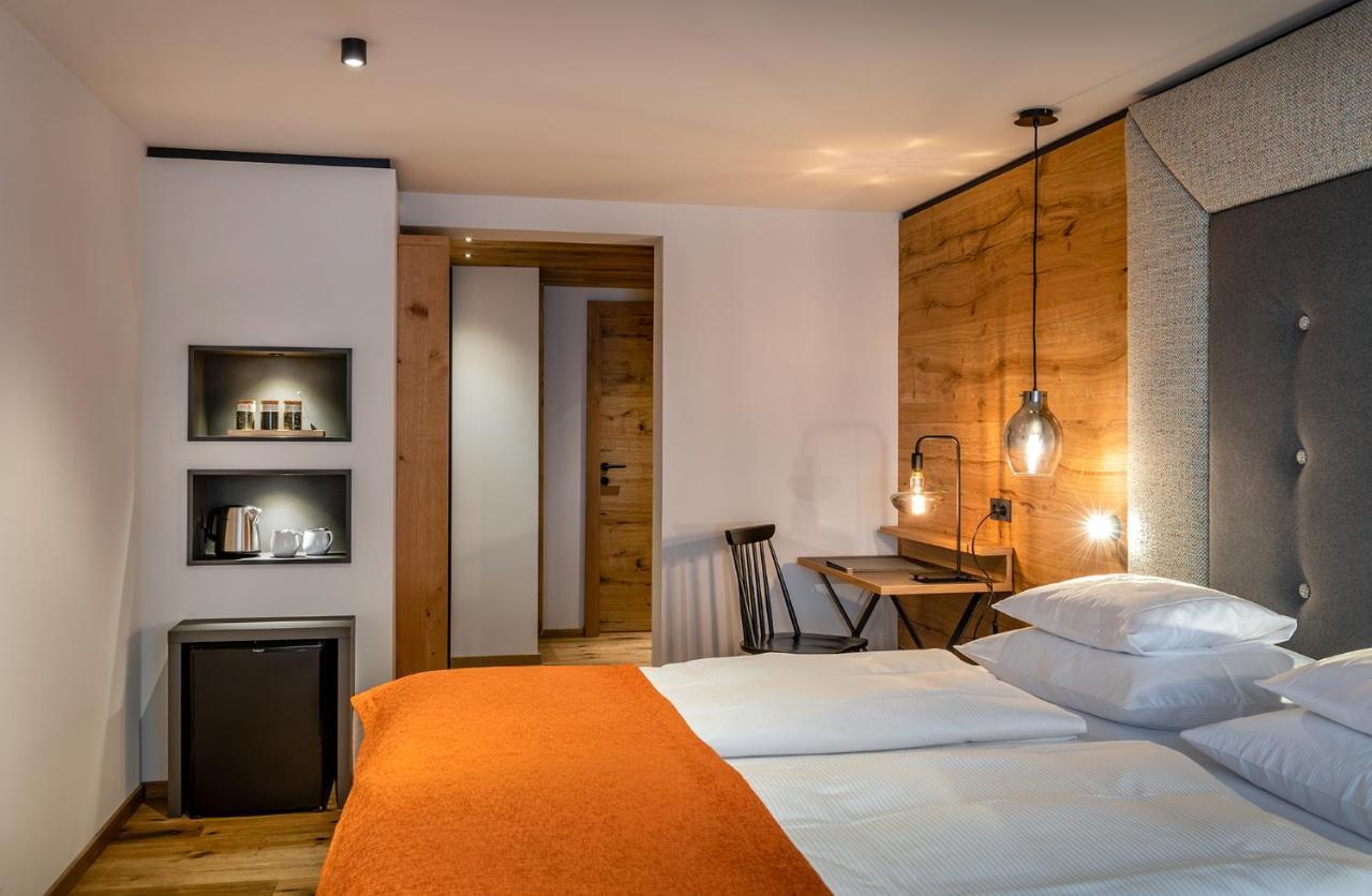 Hotel Das Zwoelferhaus Σάαλμπαχ-Χίντεργκλεμ Εξωτερικό φωτογραφία
