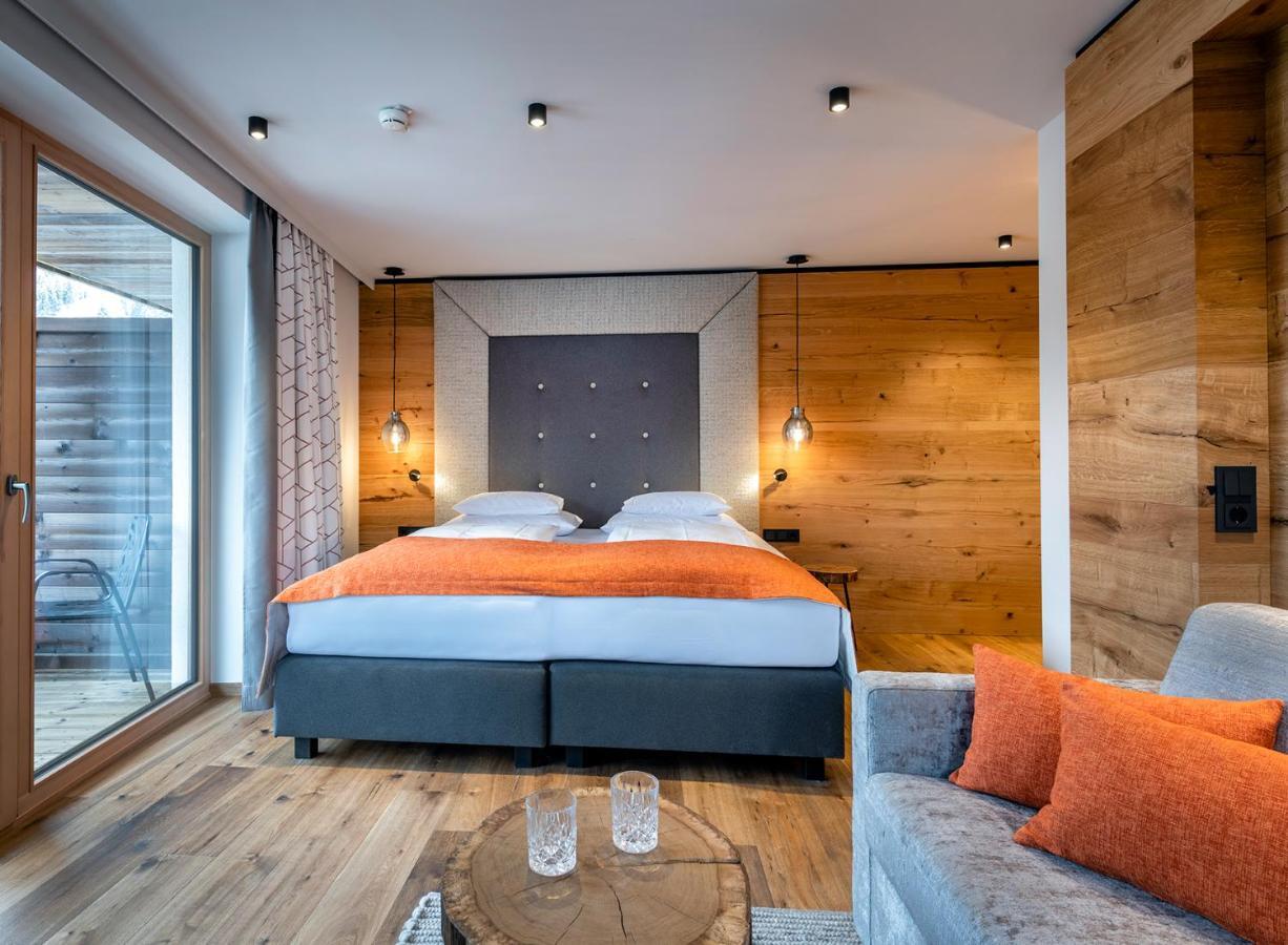 Hotel Das Zwoelferhaus Σάαλμπαχ-Χίντεργκλεμ Εξωτερικό φωτογραφία