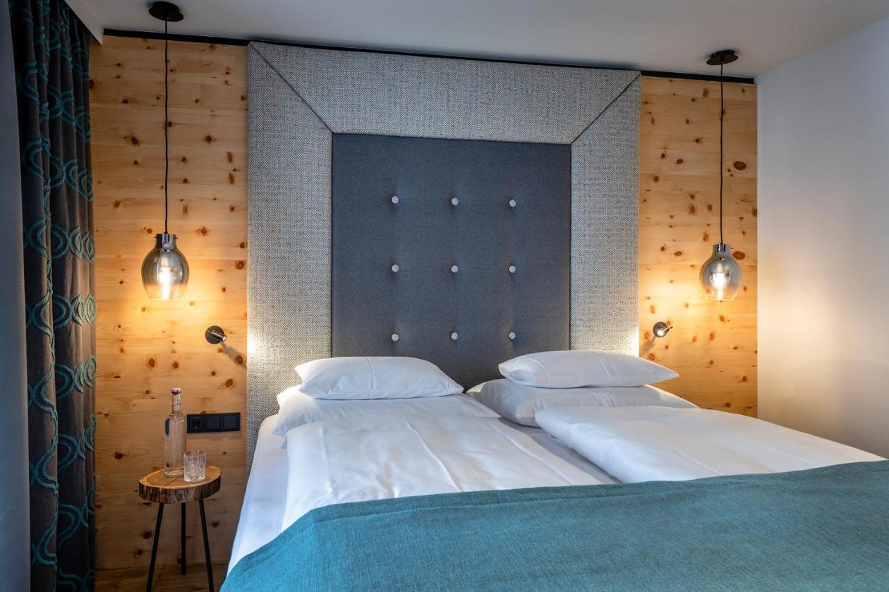 Hotel Das Zwoelferhaus Σάαλμπαχ-Χίντεργκλεμ Εξωτερικό φωτογραφία