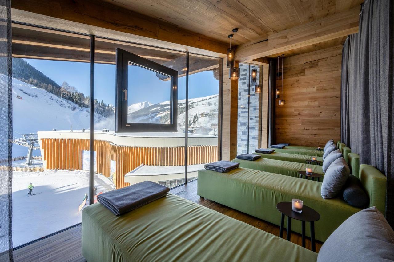 Hotel Das Zwoelferhaus Σάαλμπαχ-Χίντεργκλεμ Εξωτερικό φωτογραφία
